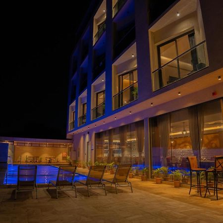Pride Elite, Daman Hotel Exterior photo