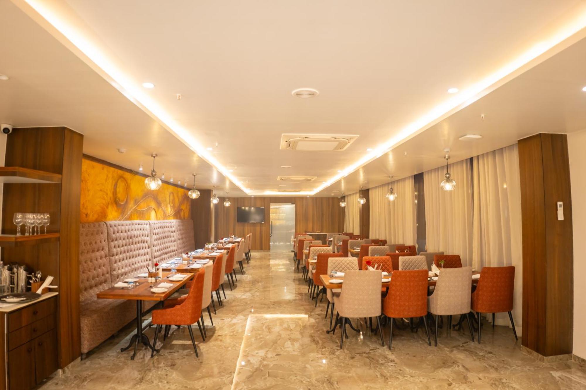 Pride Elite, Daman Hotel Exterior photo