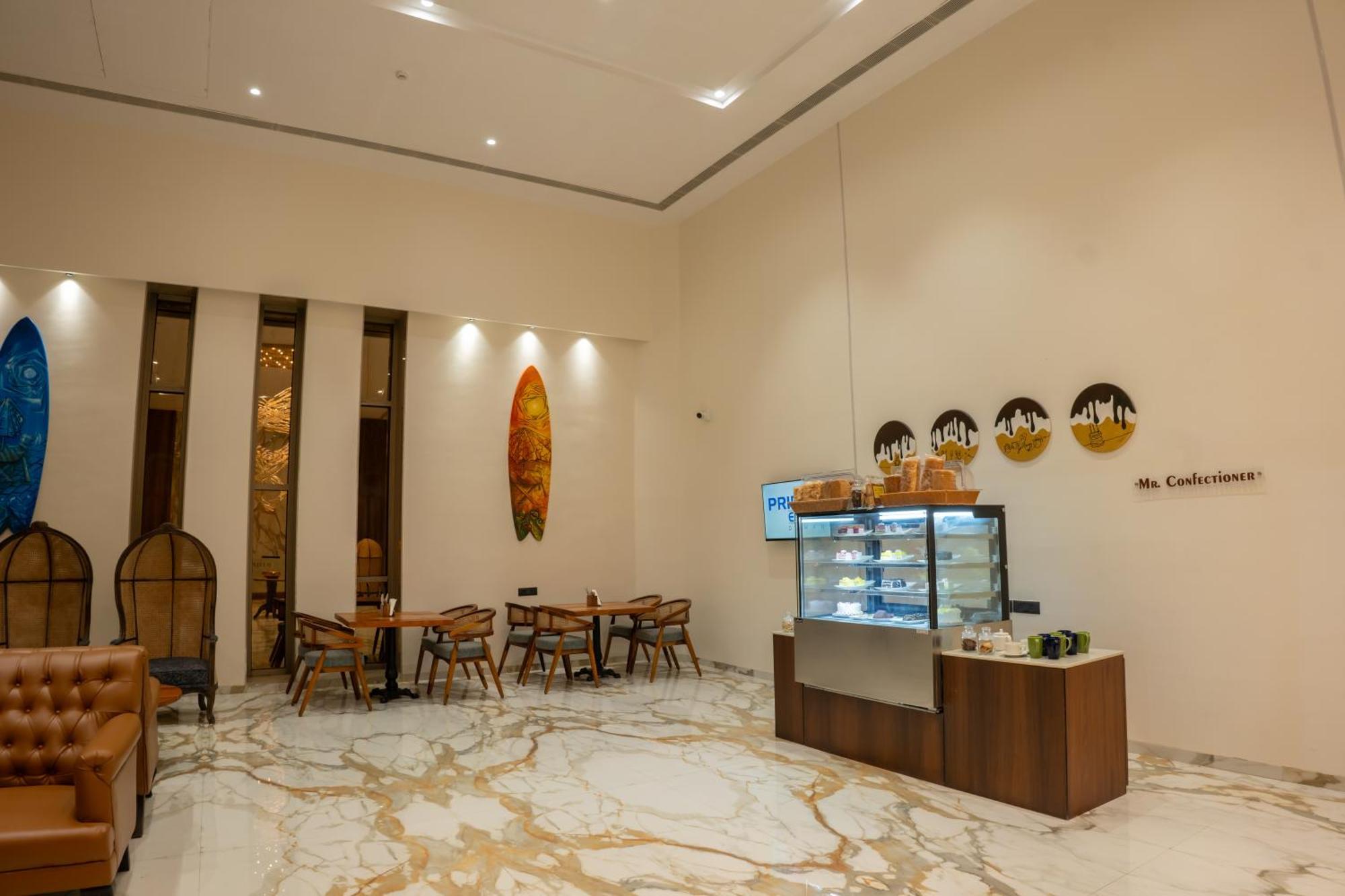 Pride Elite, Daman Hotel Exterior photo