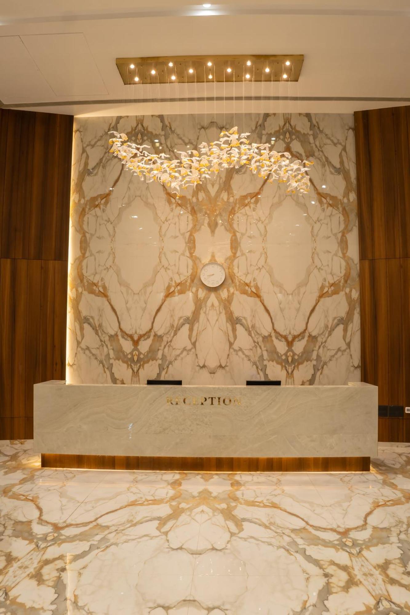 Pride Elite, Daman Hotel Exterior photo